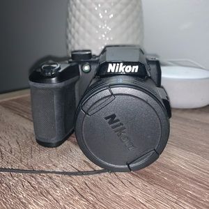 Nikon Coolpix B500 Camera